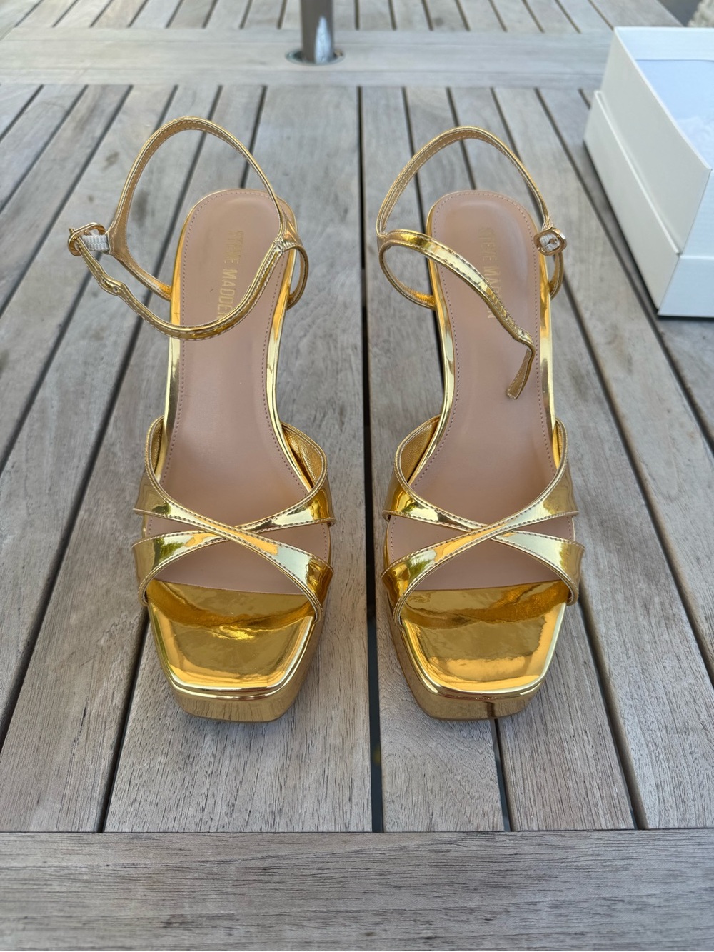 Gold Platform💛 - Picture 2 of 7